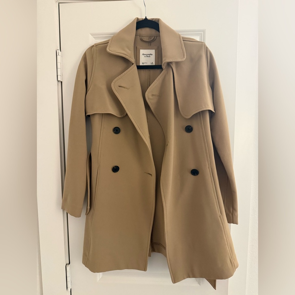 Abercrombie & Fitch Tan Trench Coat
